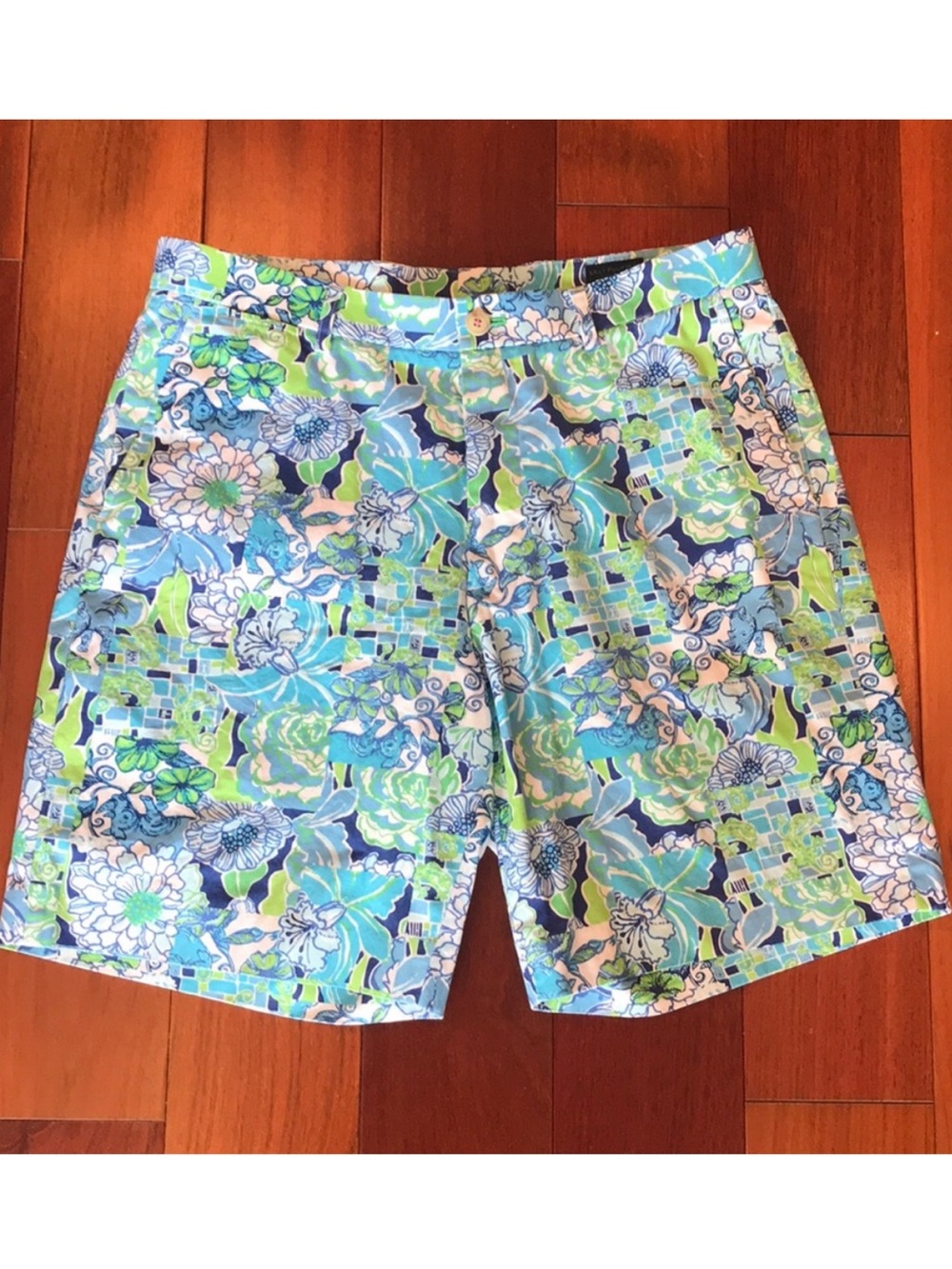 Lilly Pulitzer Men’s Everglades Shorts size 32